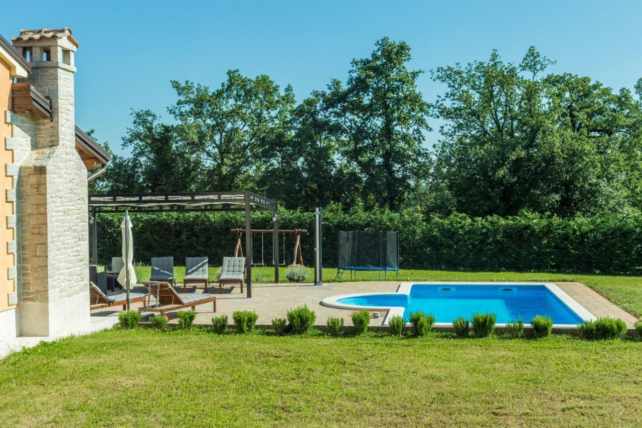 Vila Elida Pazin Bagian luar foto